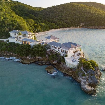 Blue Waters Resort And Spa St. John's Bagian luar foto