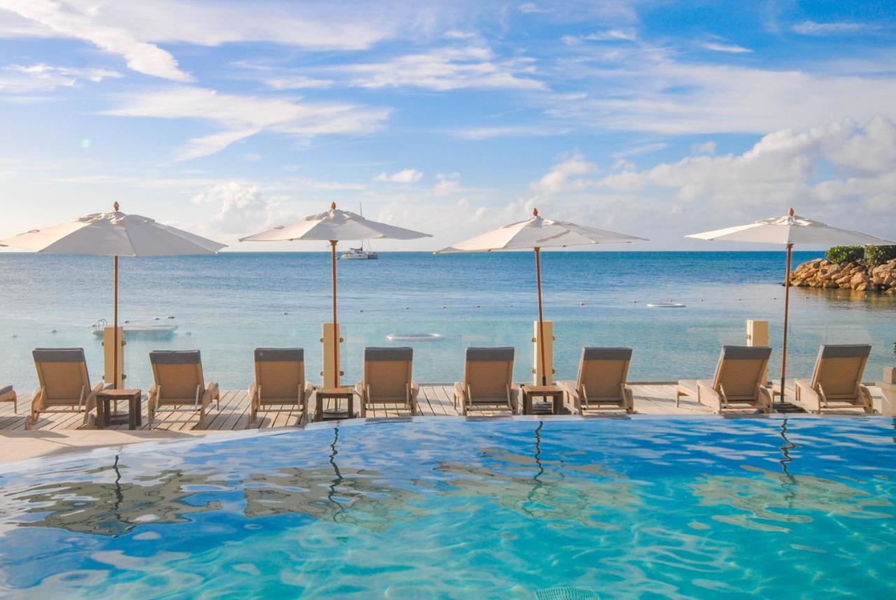 Blue Waters Resort And Spa St. John's Bagian luar foto