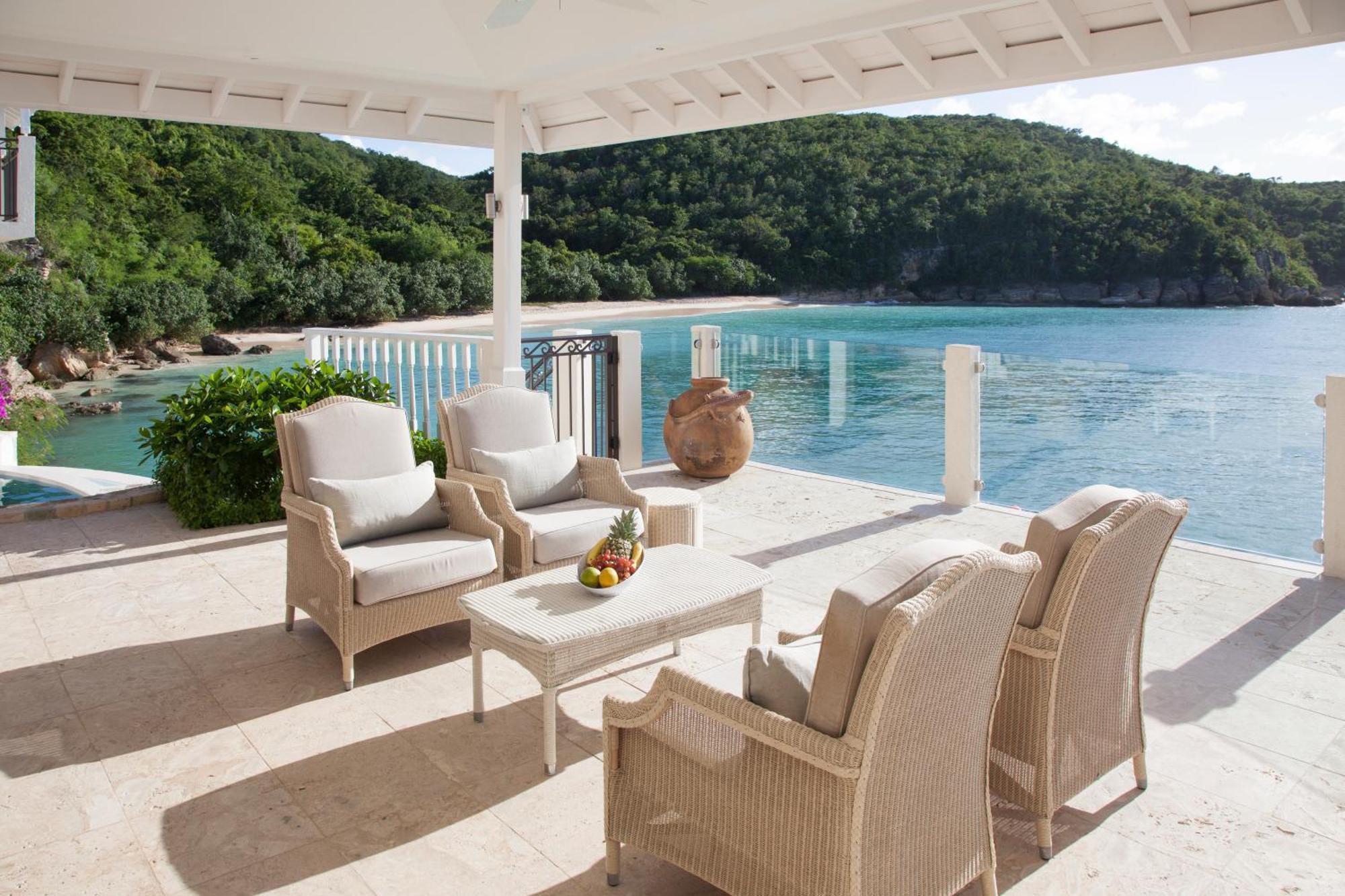 Blue Waters Resort And Spa St. John's Bagian luar foto