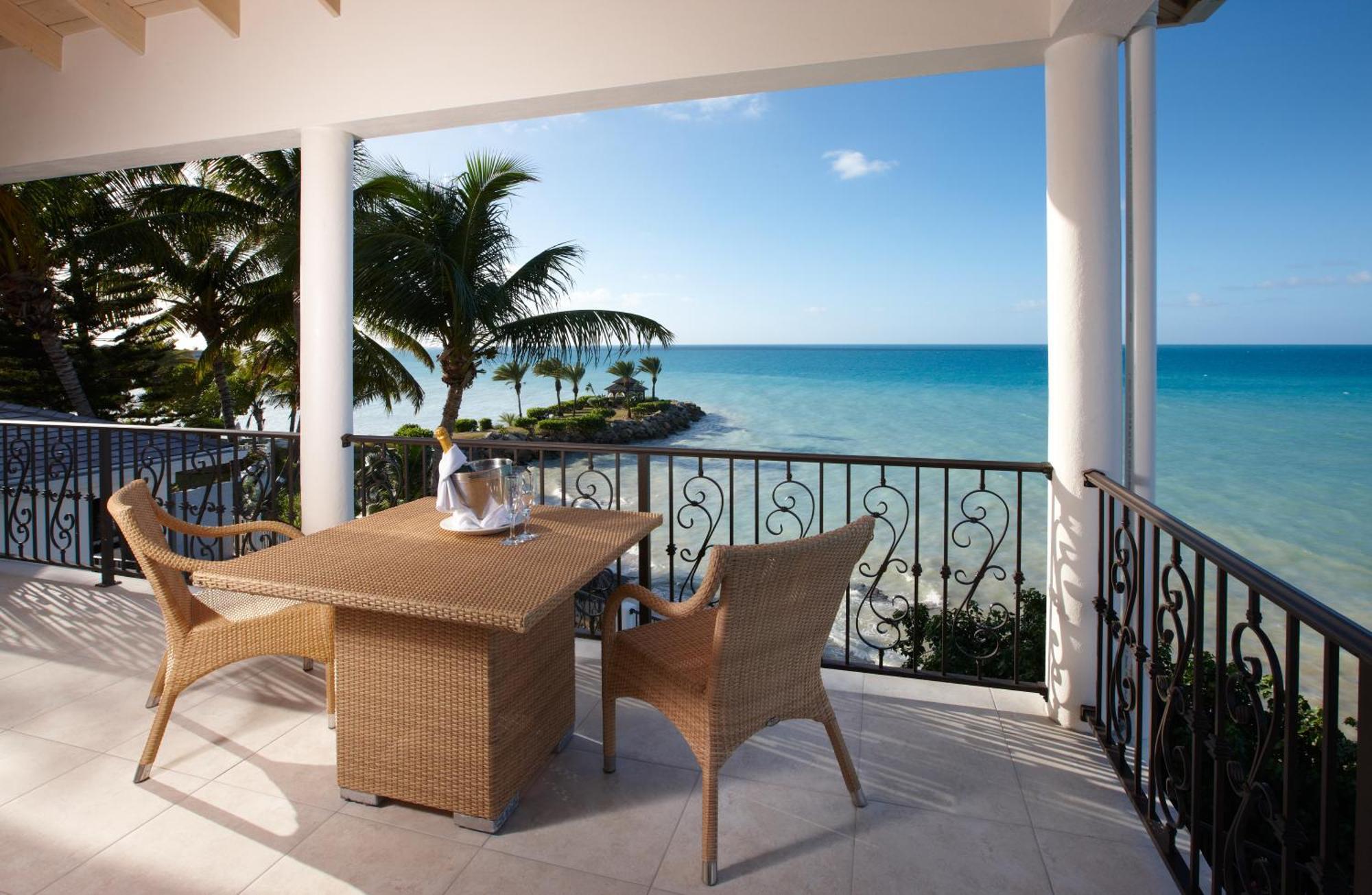 Blue Waters Resort And Spa St. John's Bagian luar foto