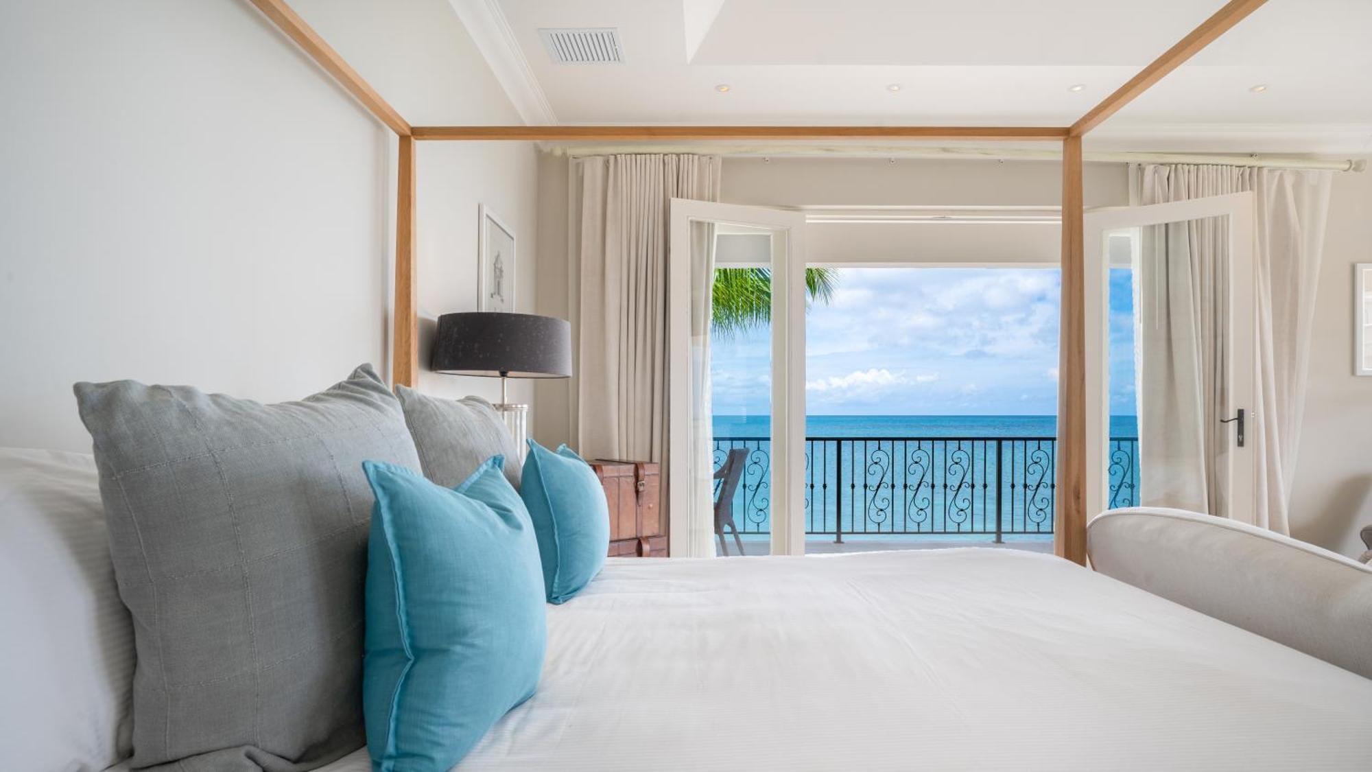 Blue Waters Resort And Spa St. John's Bagian luar foto